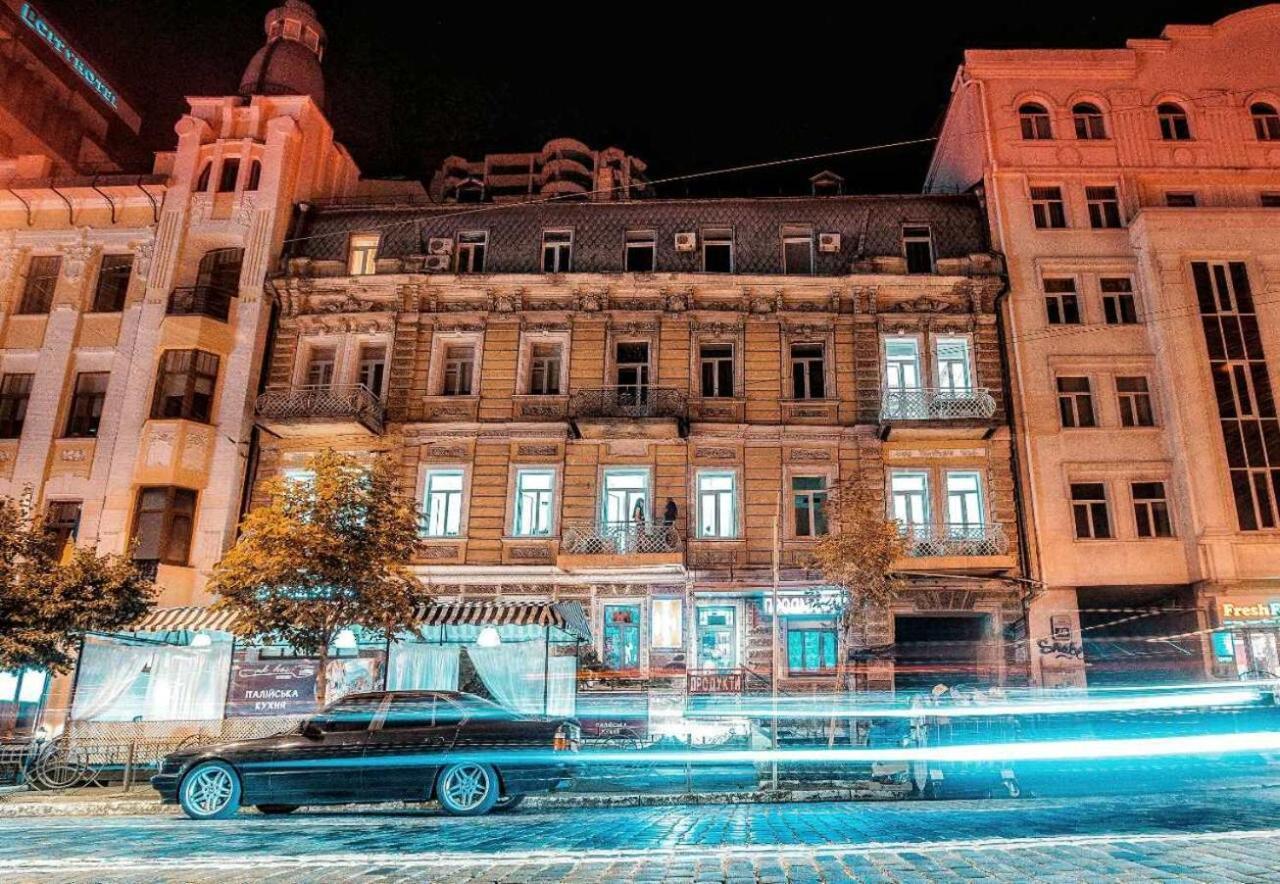 Kyiv Art Apartments Near Golden Gate Екстериор снимка