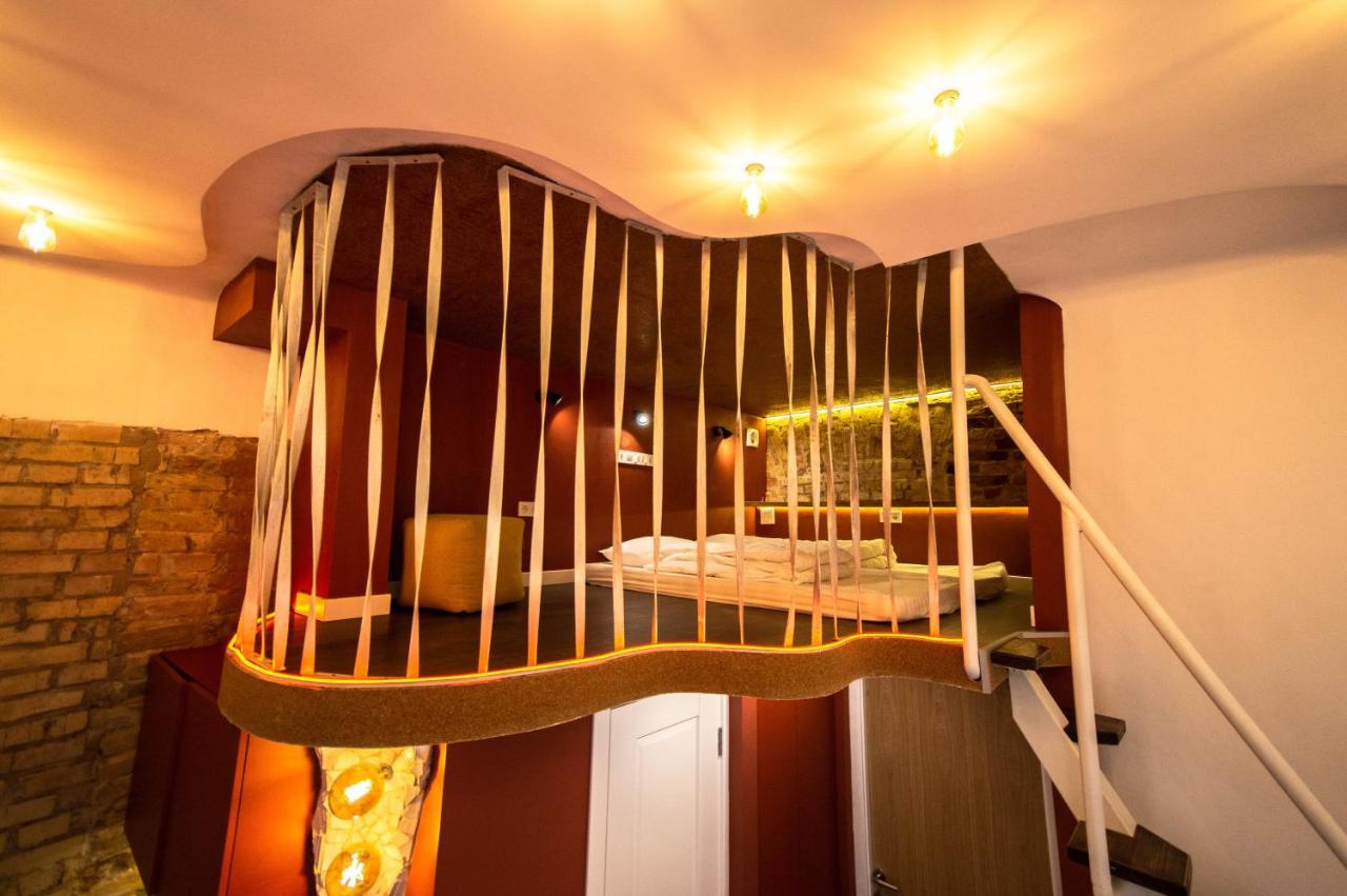 Kyiv Art Apartments Near Golden Gate Екстериор снимка